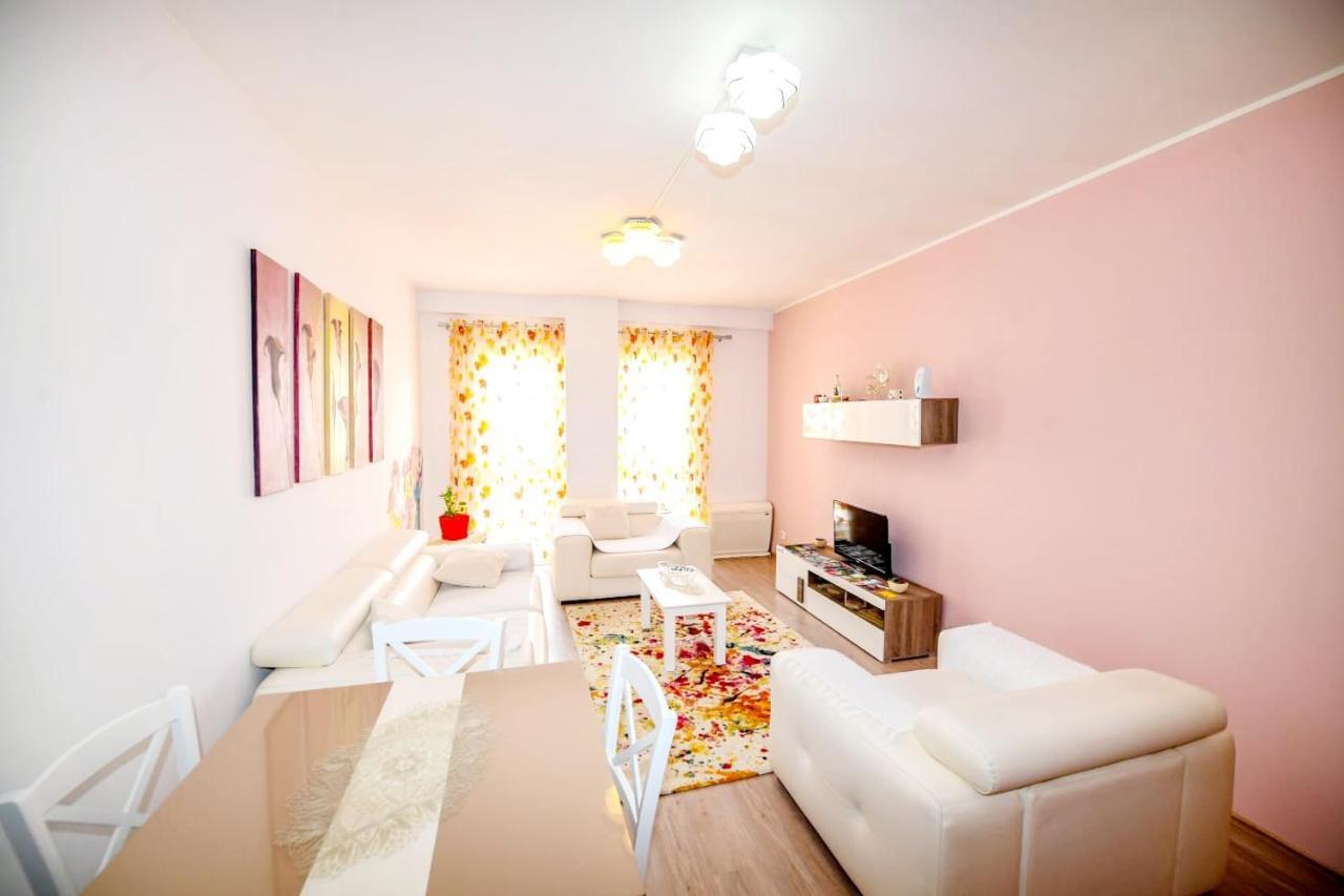 Happy Stories' Apartment In City Centre Шкодер Екстер'єр фото