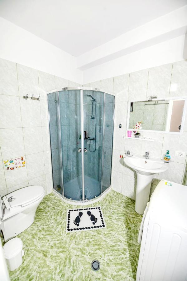 Happy Stories' Apartment In City Centre Шкодер Екстер'єр фото